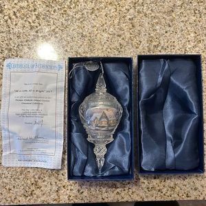 The Bradford Exchange 2017 Thomas Kinkade Crystal Ornament